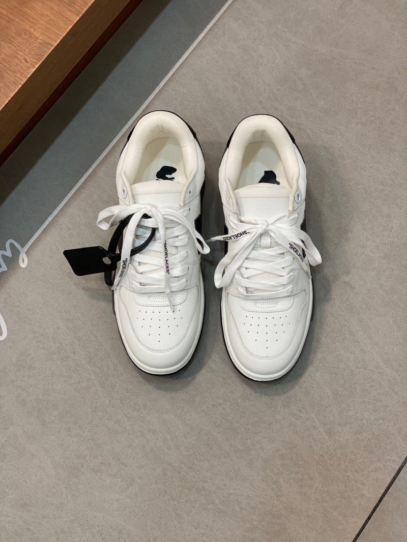 Off-White Sneakers